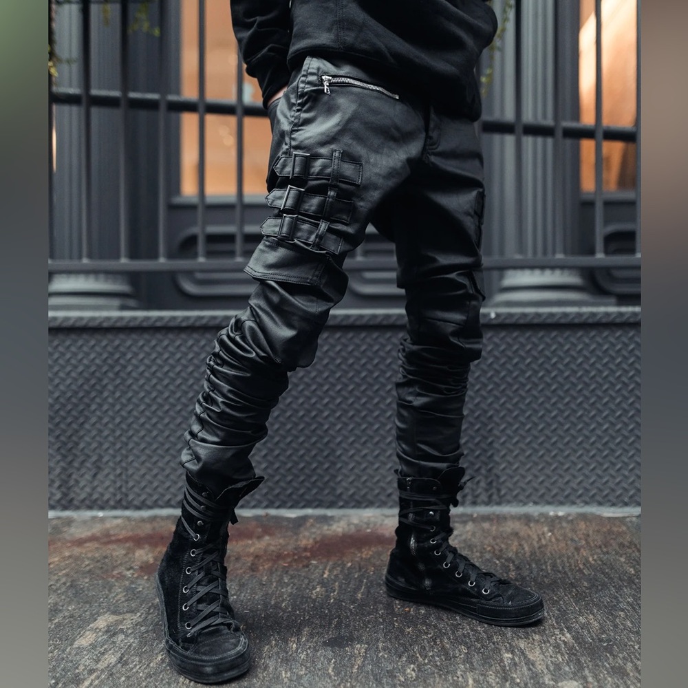 AKINGS Omari black waxed jeans